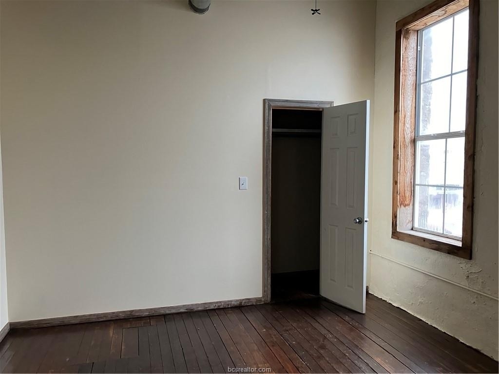 211 West Washington Avenue - Photo 6