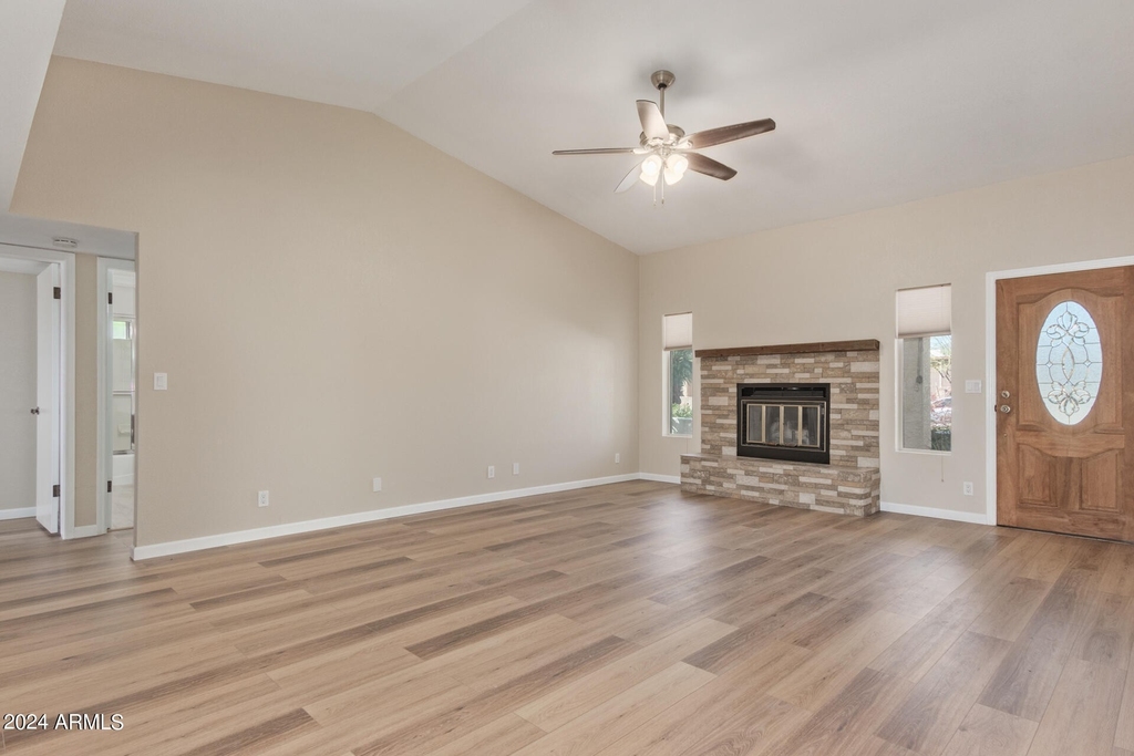 14205 N Westminster Place - Photo 1