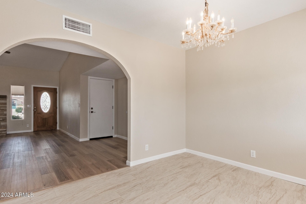 14205 N Westminster Place - Photo 5