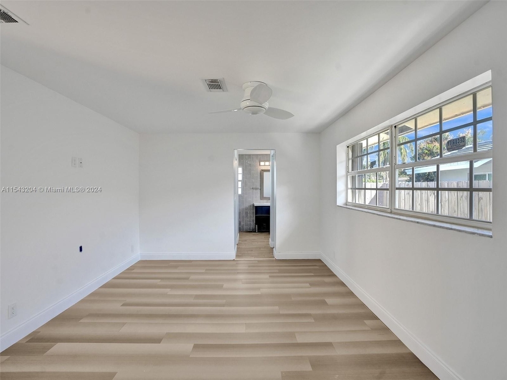 601 Sw 8th Ter - Photo 8