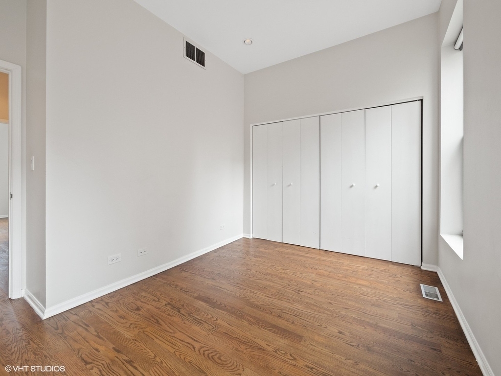 1150 W Ohio Street - Photo 12