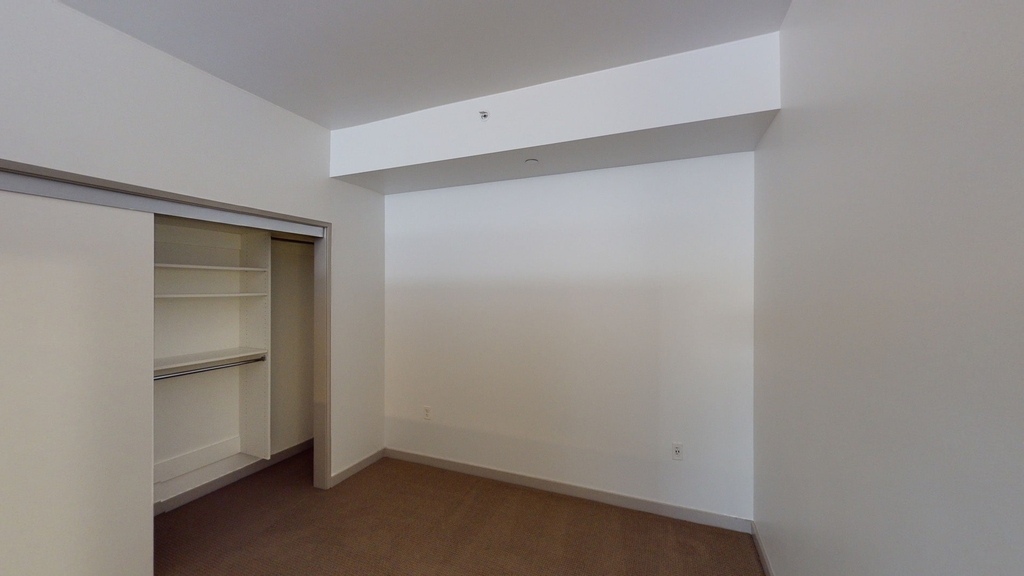 3033 Wilshire Blvd - Photo 3