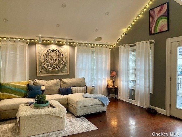 221 New York Avenue - Photo 2