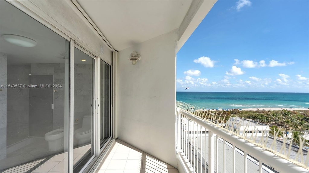 9341 Collins Ave - Photo 45