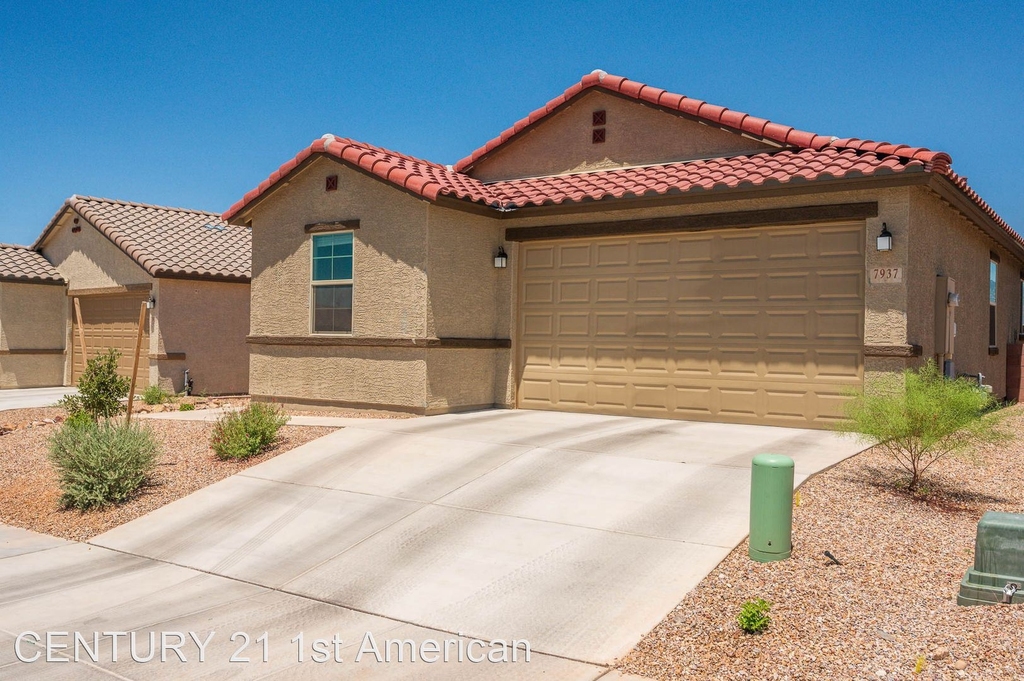 7937 S Golden Bell Dr - Photo 0