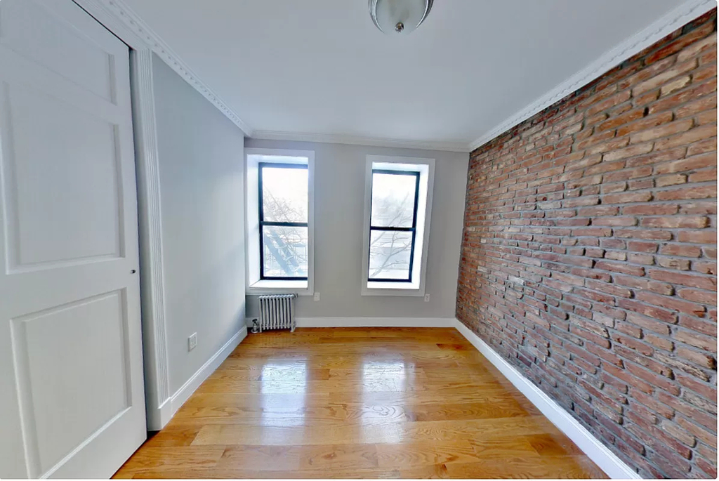 326 East 100th Street - Photo 4