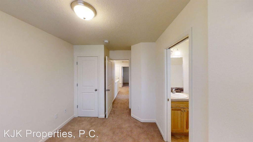 5808 Se 83rd Avenue - Photo 15