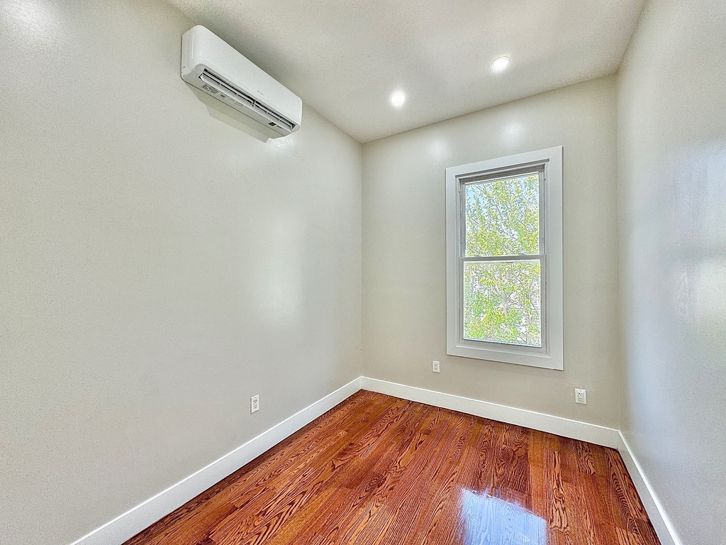 1611 Hancock Street - Photo 8