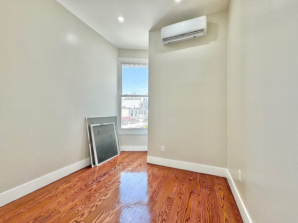 1611 Hancock Street - Photo 4