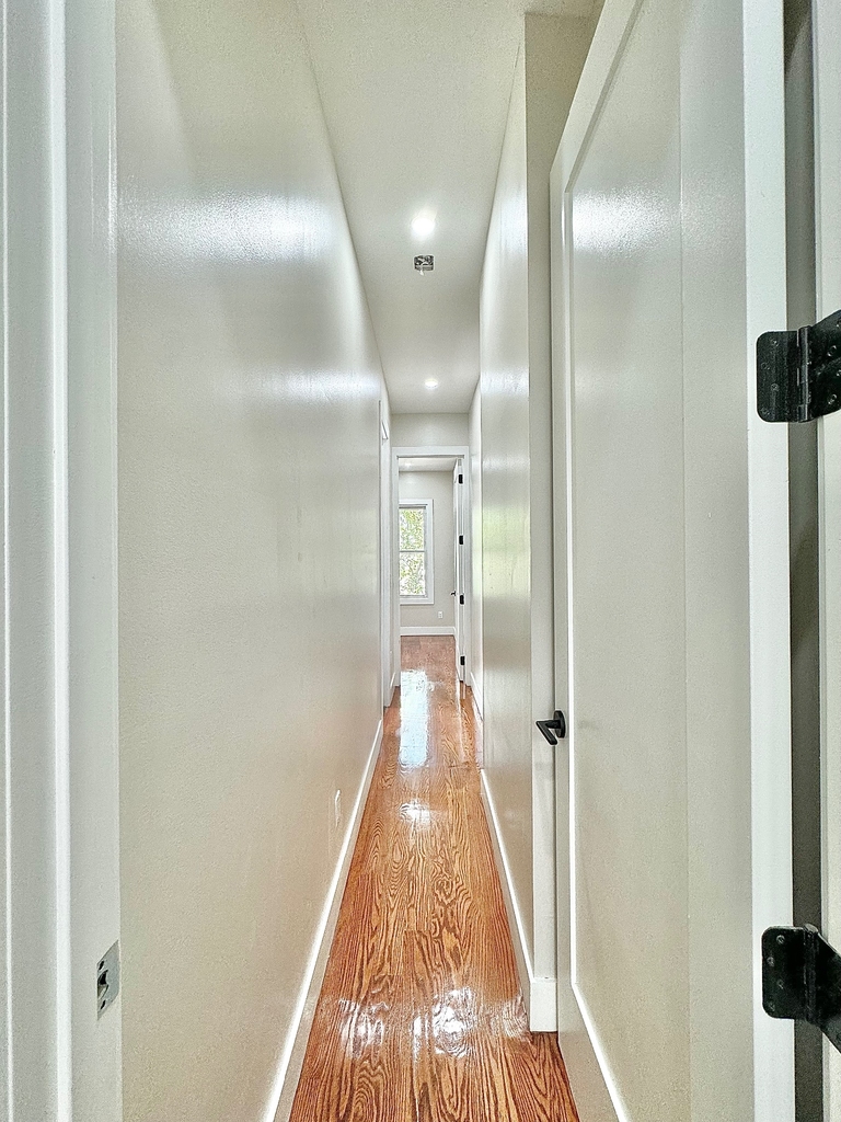 1611 Hancock Street - Photo 3