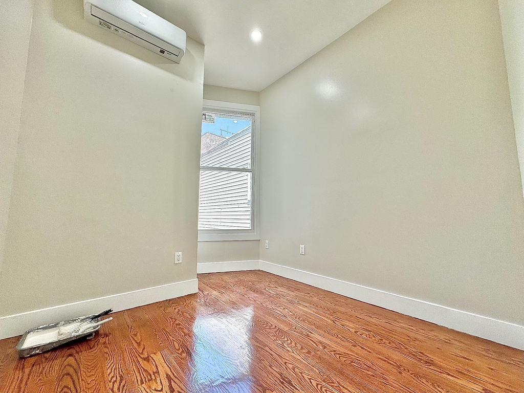1611 Hancock Street - Photo 6