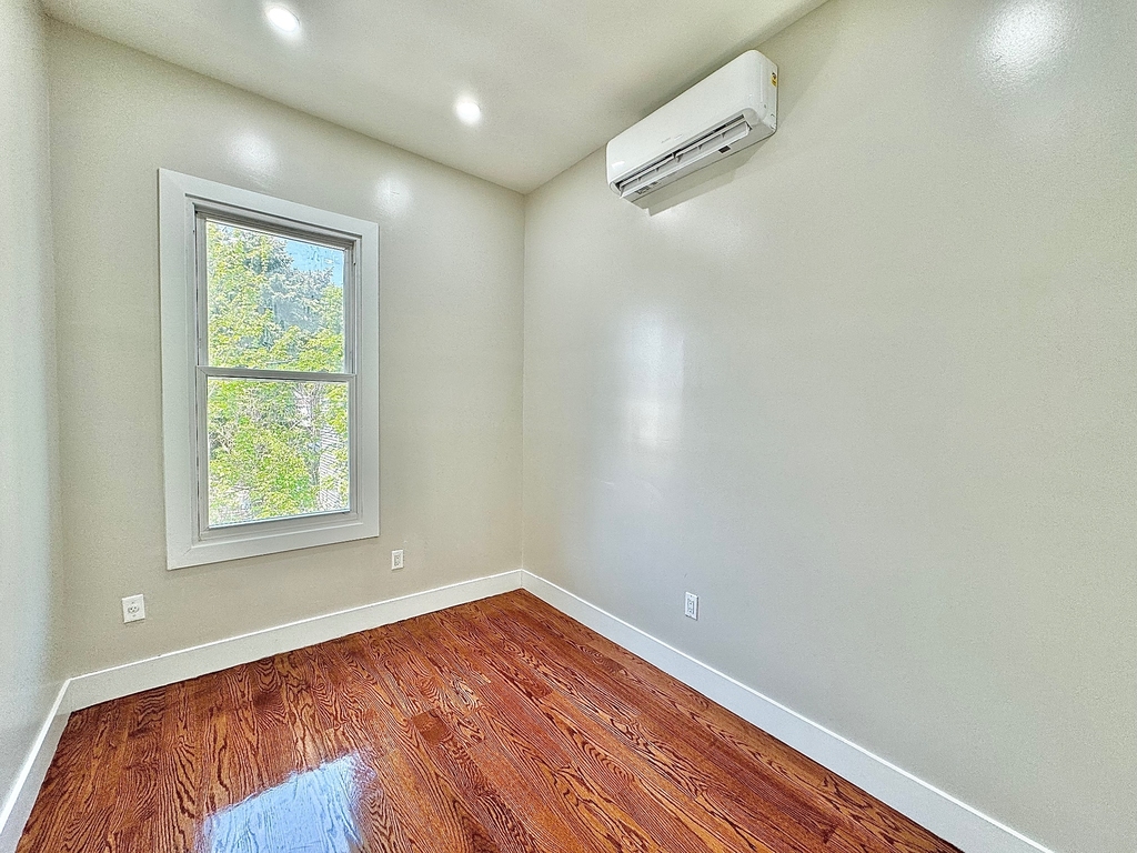 1611 Hancock Street - Photo 9