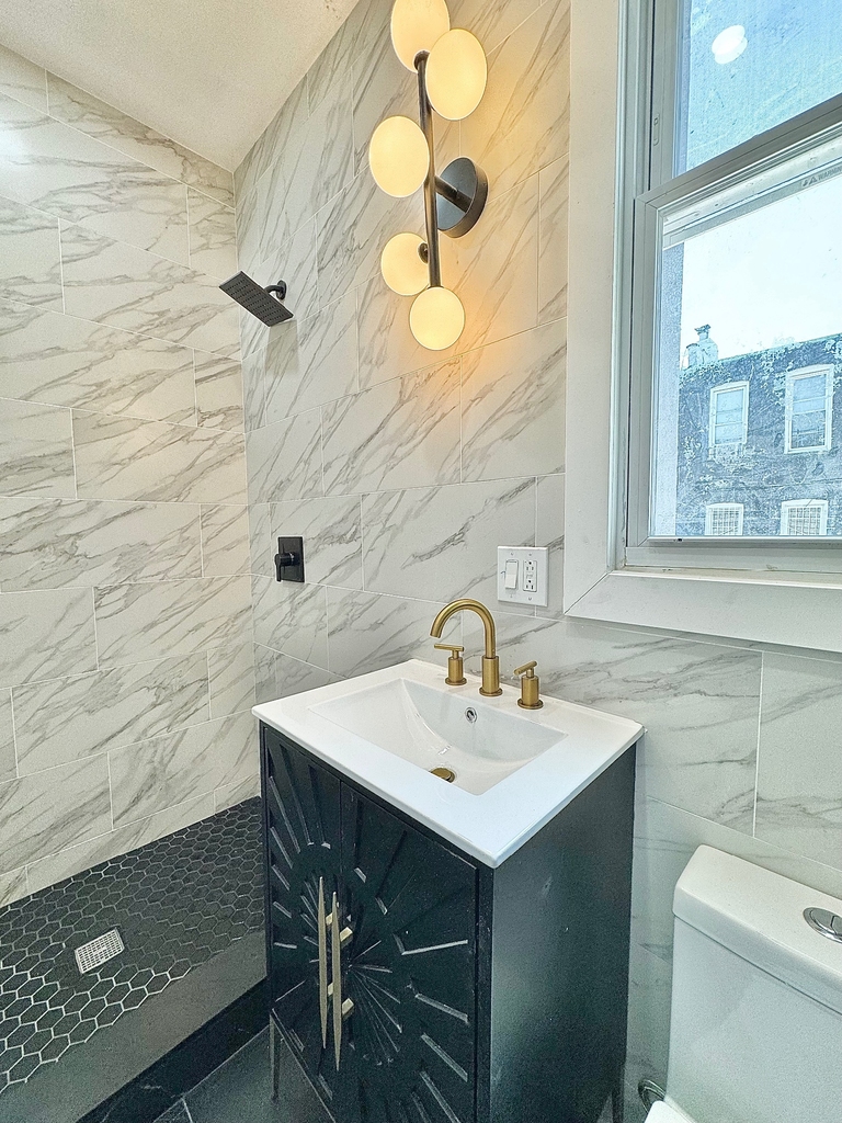 1611 Hancock Street - Photo 7