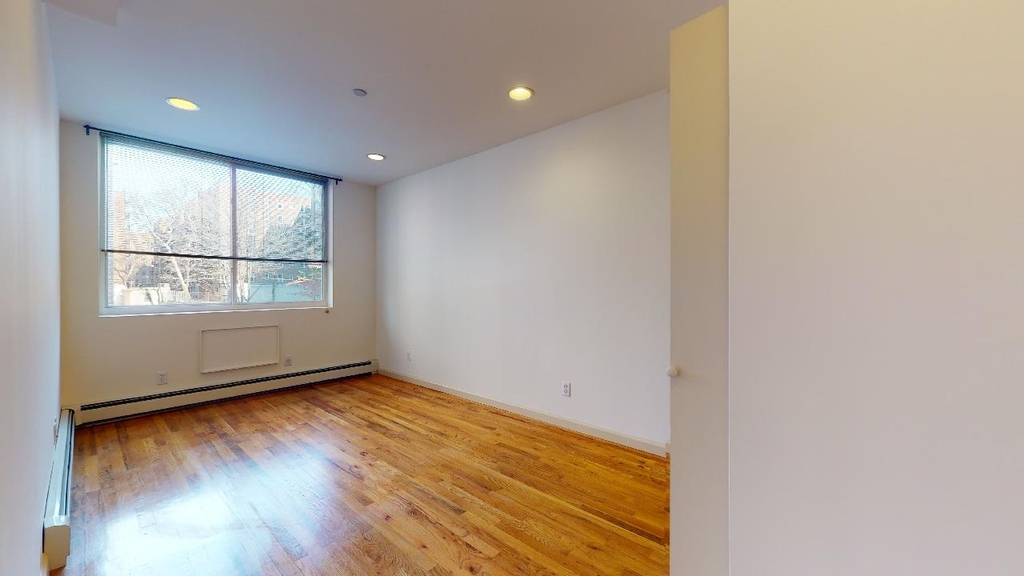 67-09 Austin Street - Photo 9