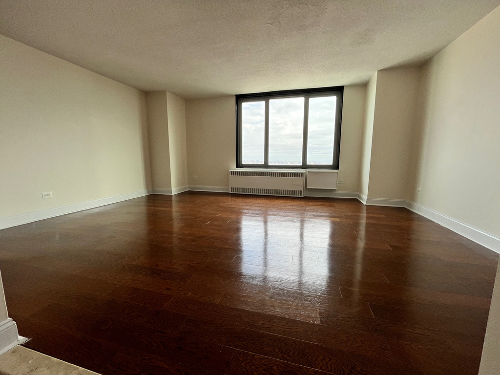 3333 Broadway - Photo 0