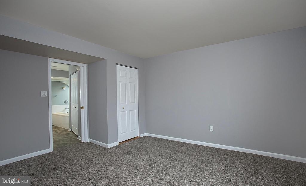 1015 Cherrington Dr - Photo 25