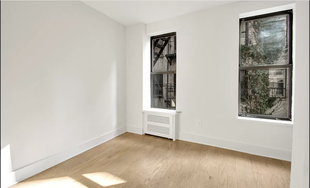 414 West 49th Street - Photo 1