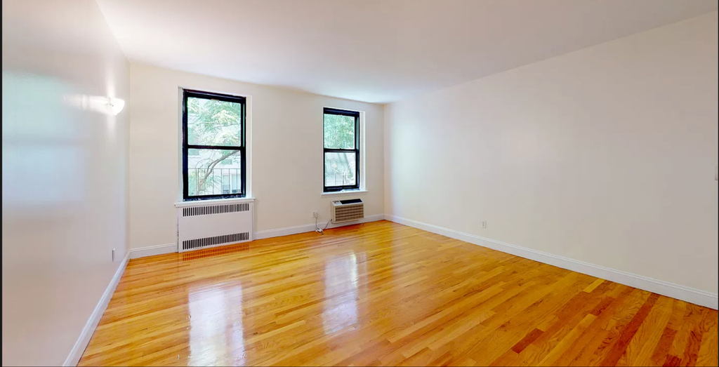 440 East 78th Street - Photo 1