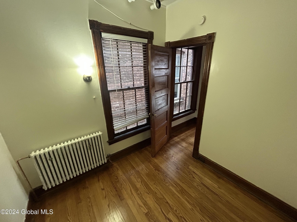 2916 6th Avenue - Photo 8