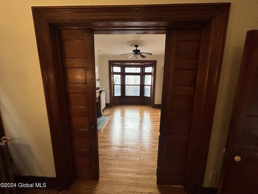 2916 6th Avenue - Photo 3