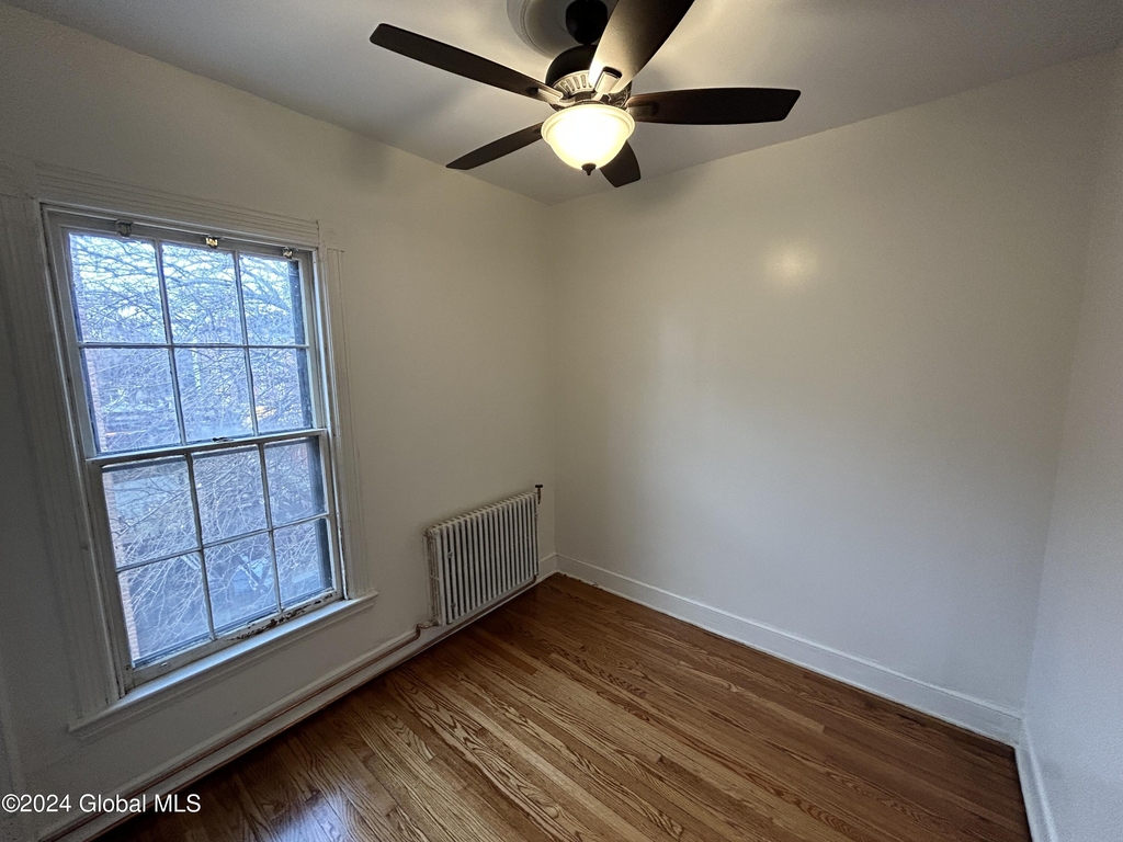 2916 6th Avenue - Photo 5