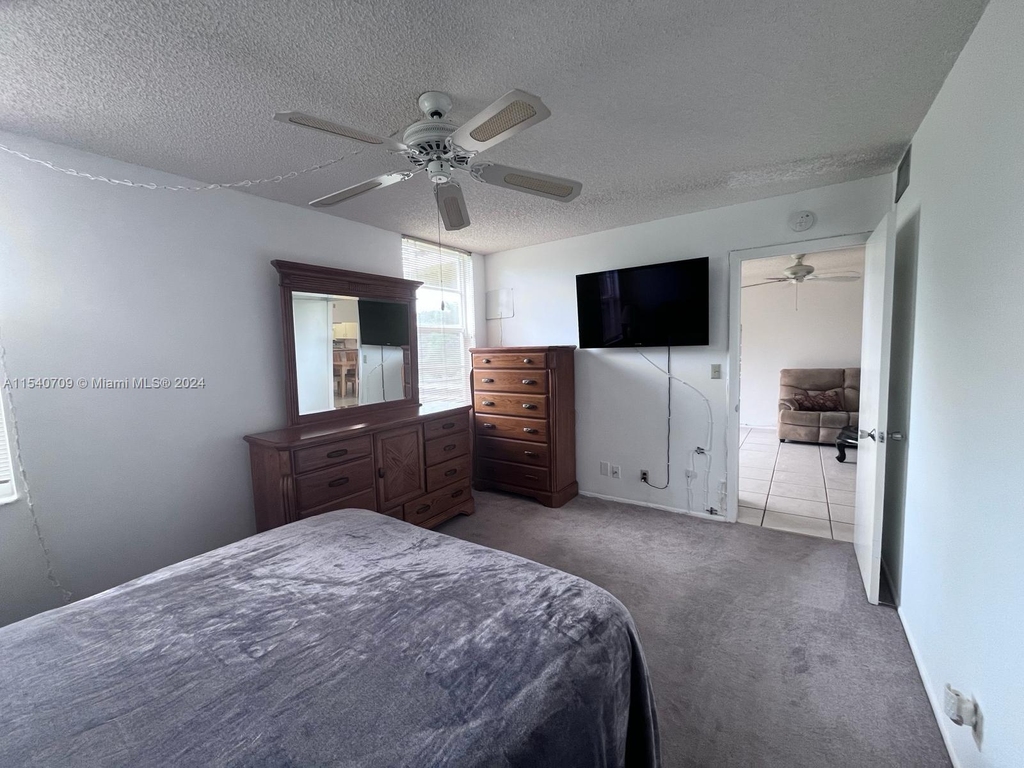 9520 Seagrape Dr - Photo 8