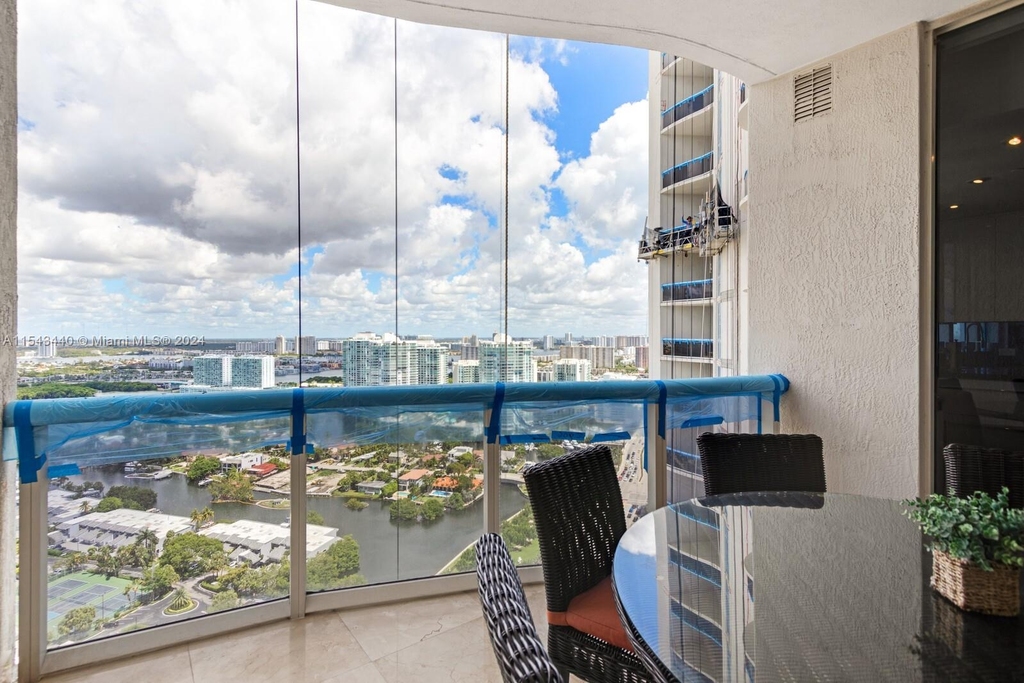 16001 Collins Ave - Photo 10