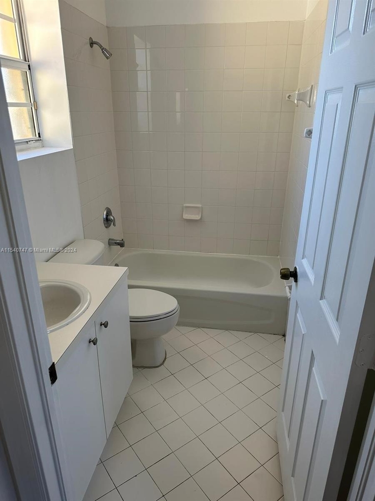 1650 Ne 33rd Ave - Photo 26