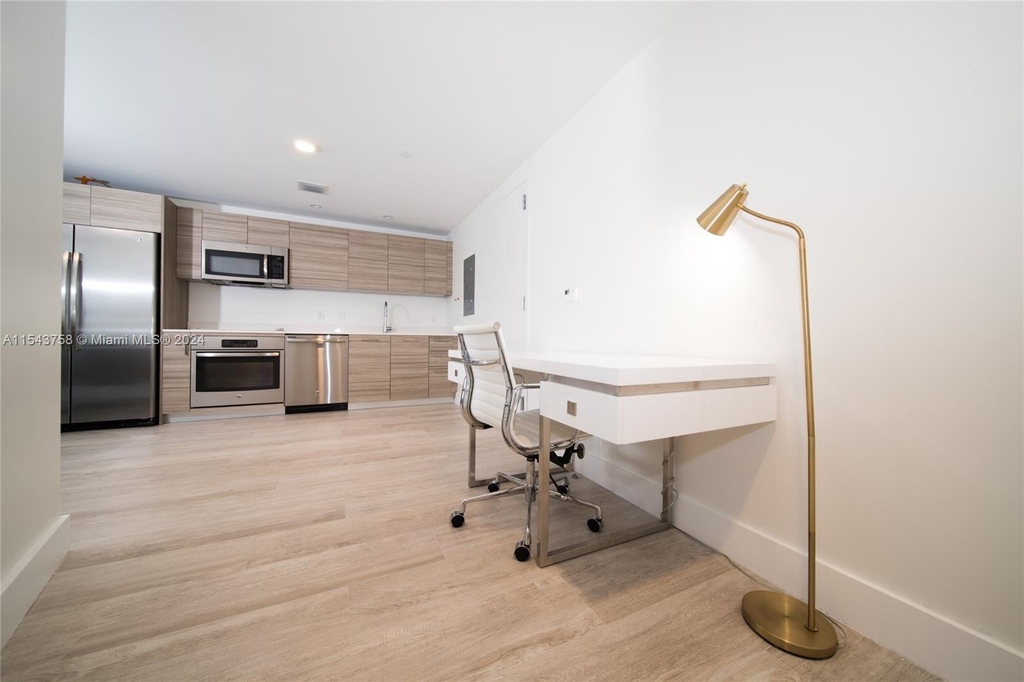 121 Ne 34 Street - Photo 11