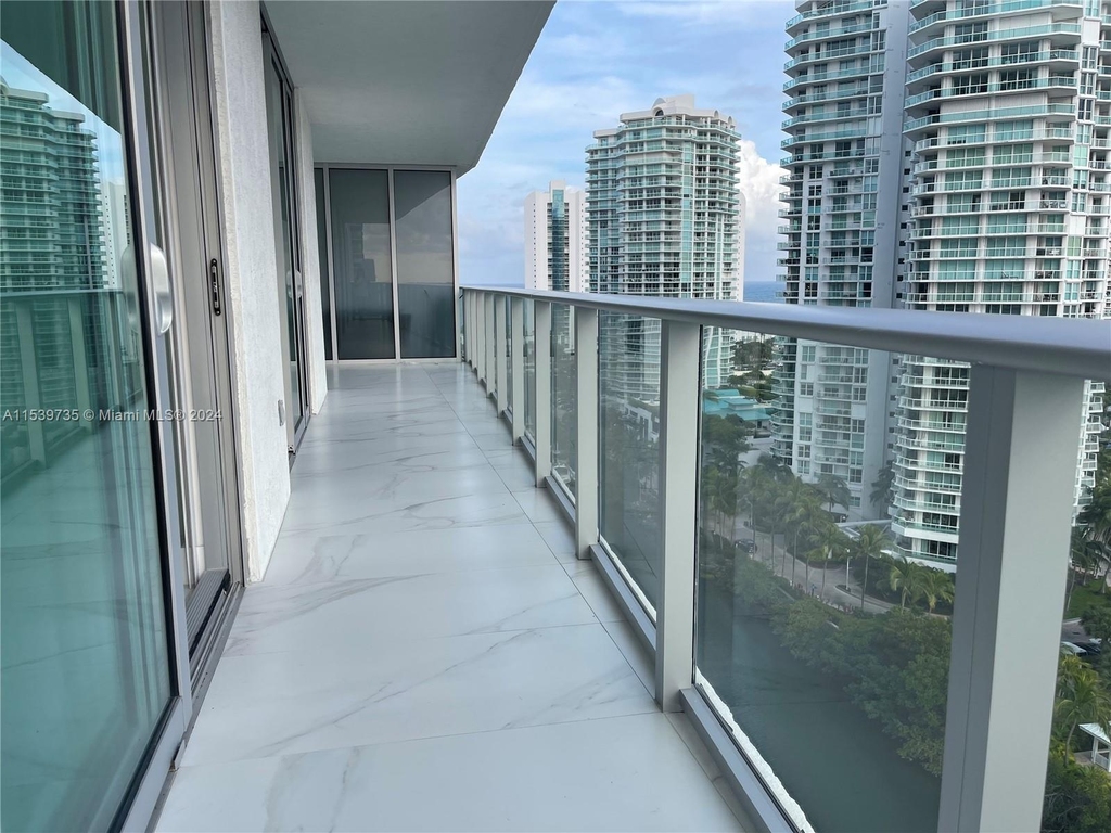 330 Sunny Isles Blvd - Photo 23