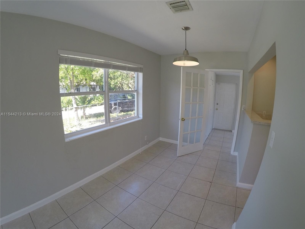 1344 Nw 2nd Ave - Photo 12