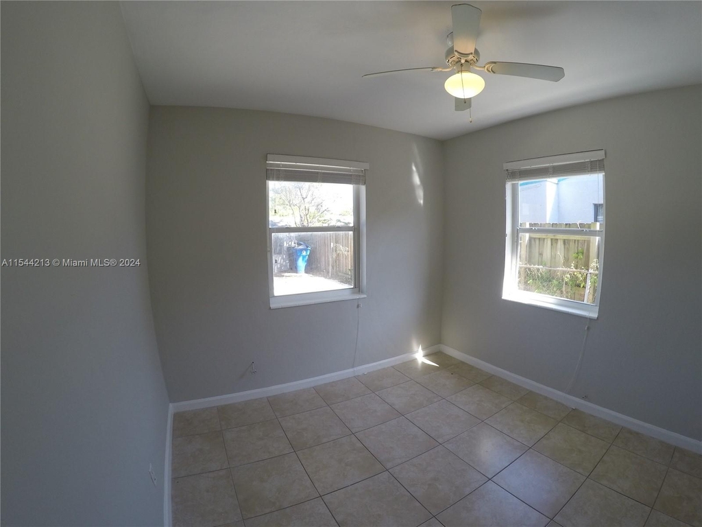 1344 Nw 2nd Ave - Photo 10