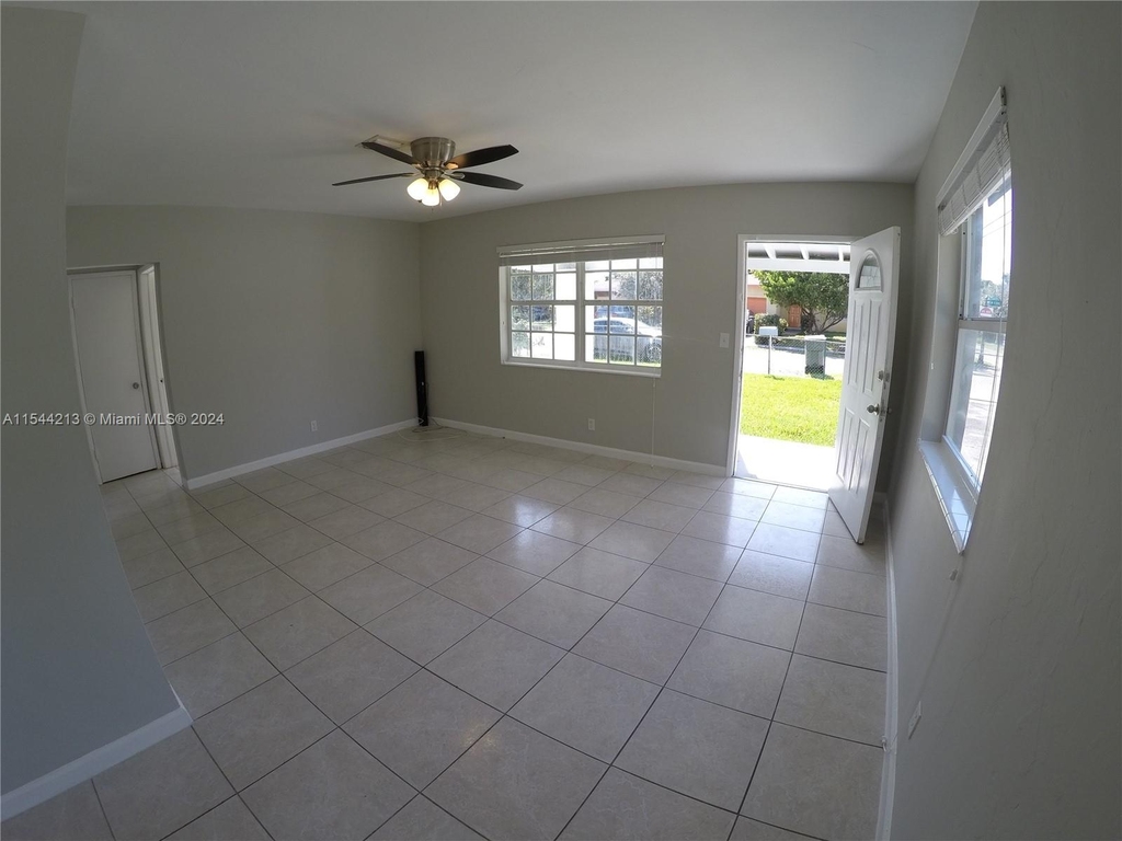 1344 Nw 2nd Ave - Photo 18