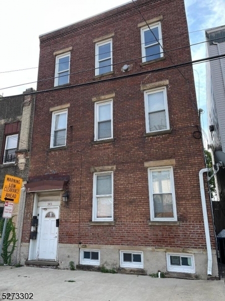 343 2nd St - Photo 0