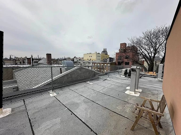 1027 Putnam Avenue - Photo 7