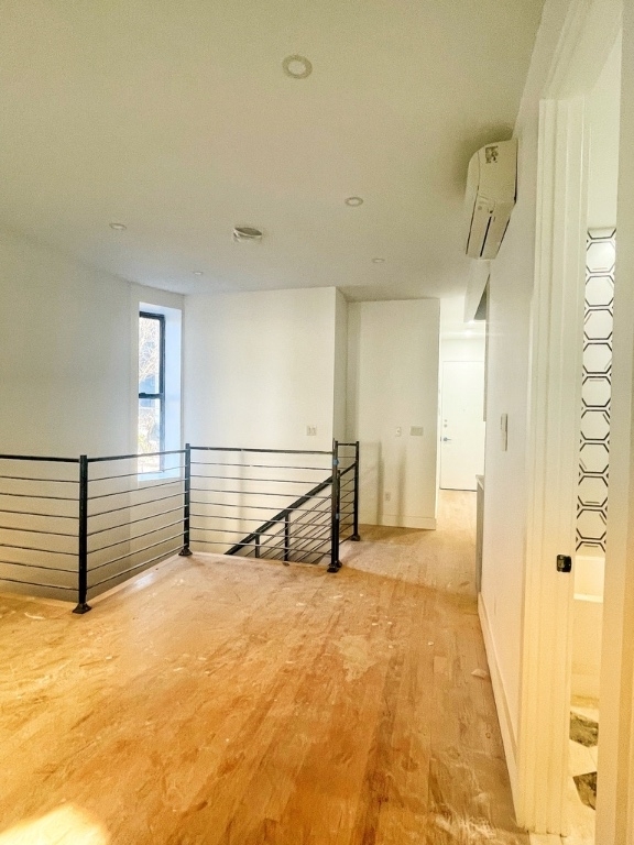 1027 Putnam Avenue - Photo 1