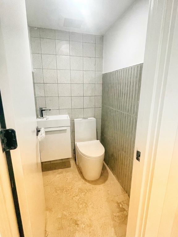 1027 Putnam Avenue - Photo 8
