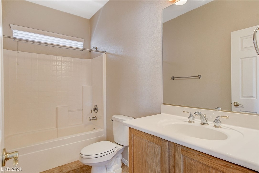 10486 Howling Coyote Avenue - Photo 24