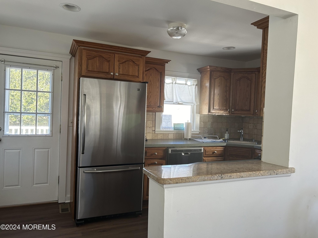 209 Atlantic Avenue - Photo 6