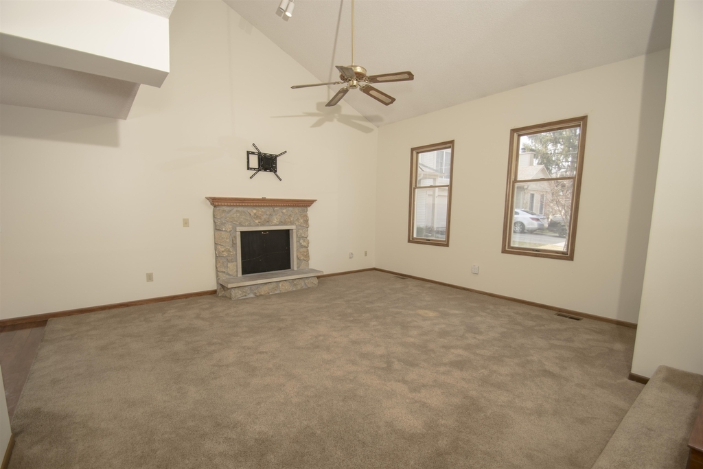 6228 Sawmill Woods Drive - Photo 3