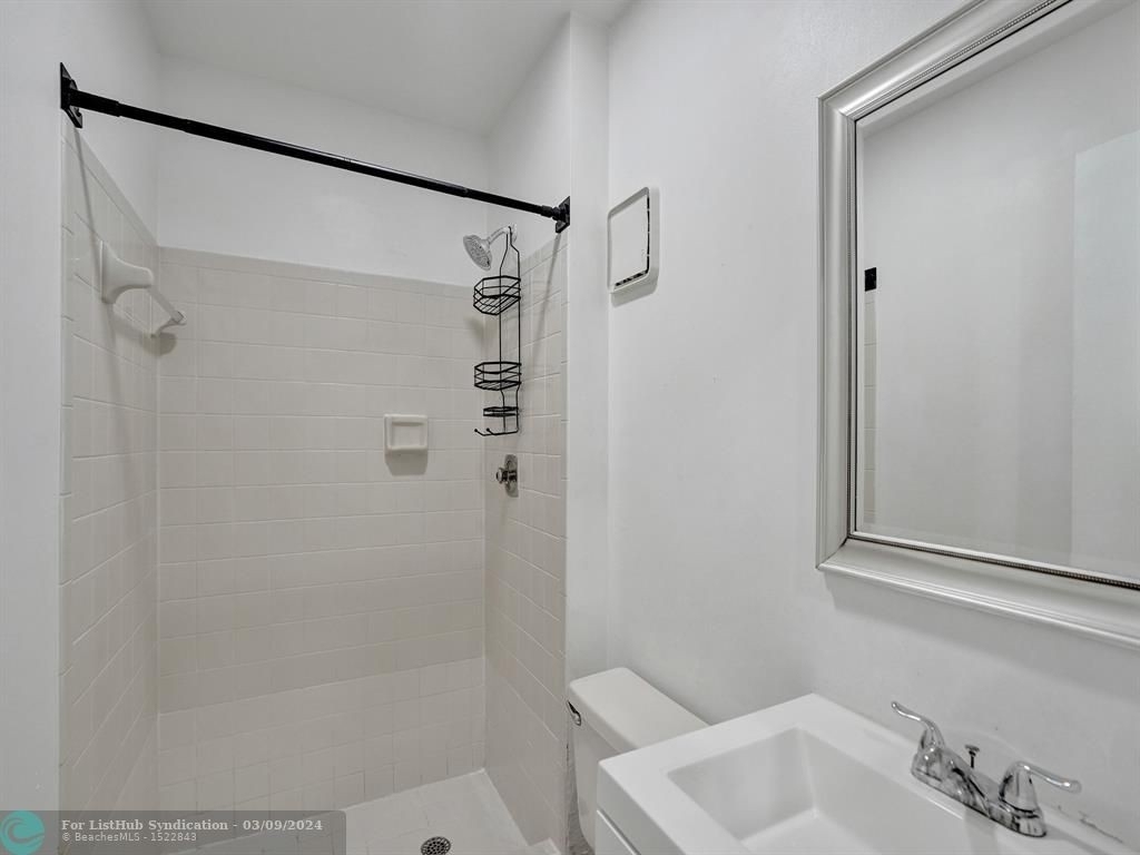 3296 Nw 104th Ave - Photo 12