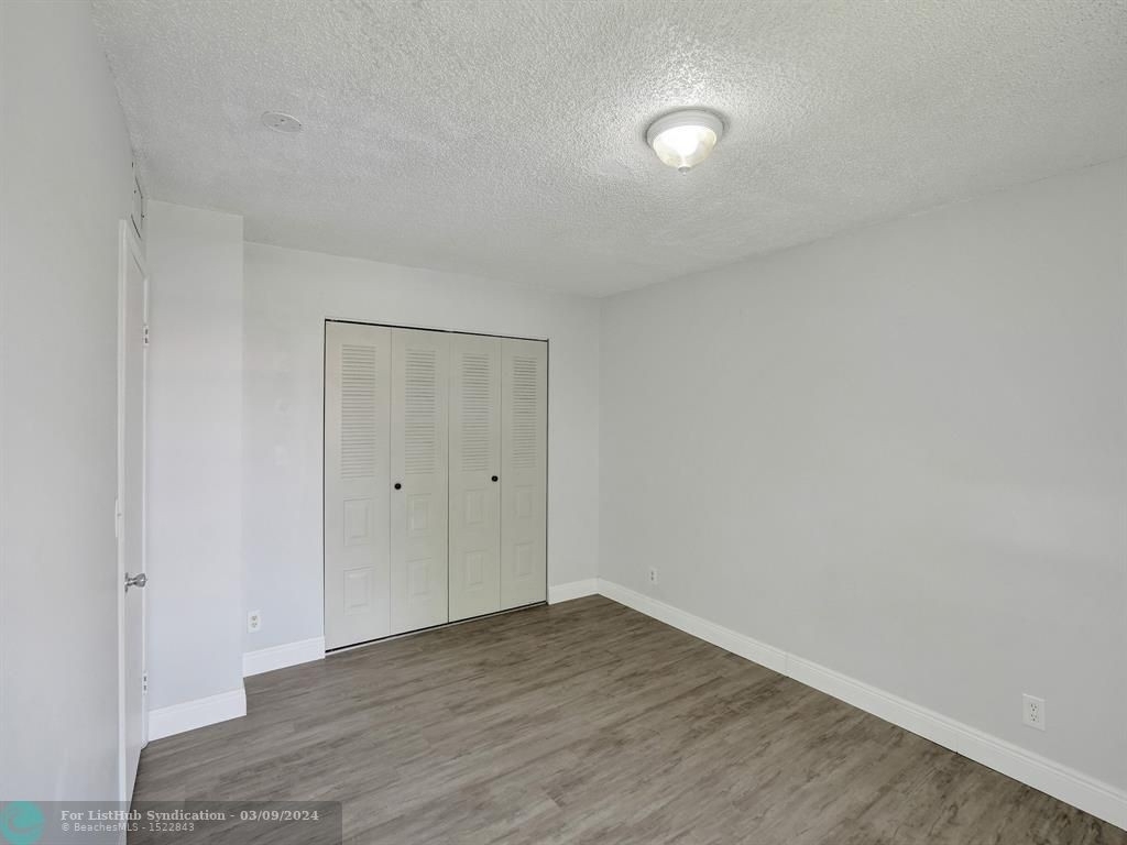 3296 Nw 104th Ave - Photo 10