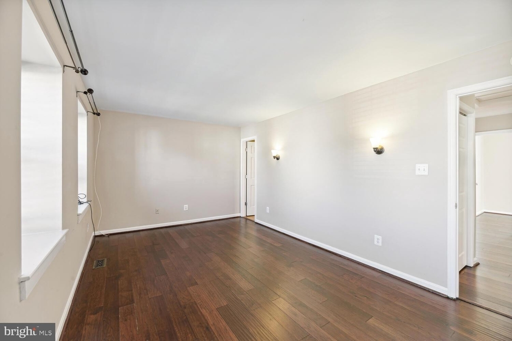 6263 Alforth Avenue - Photo 14