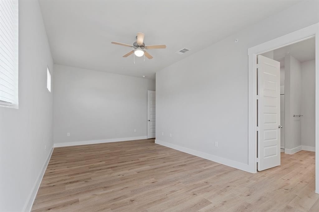 1421 Imperial - Photo 30