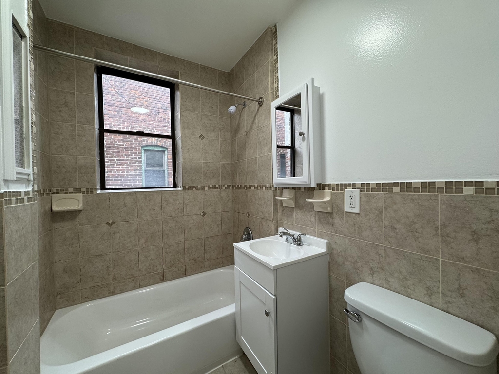 6404 Park Ave - Photo 9