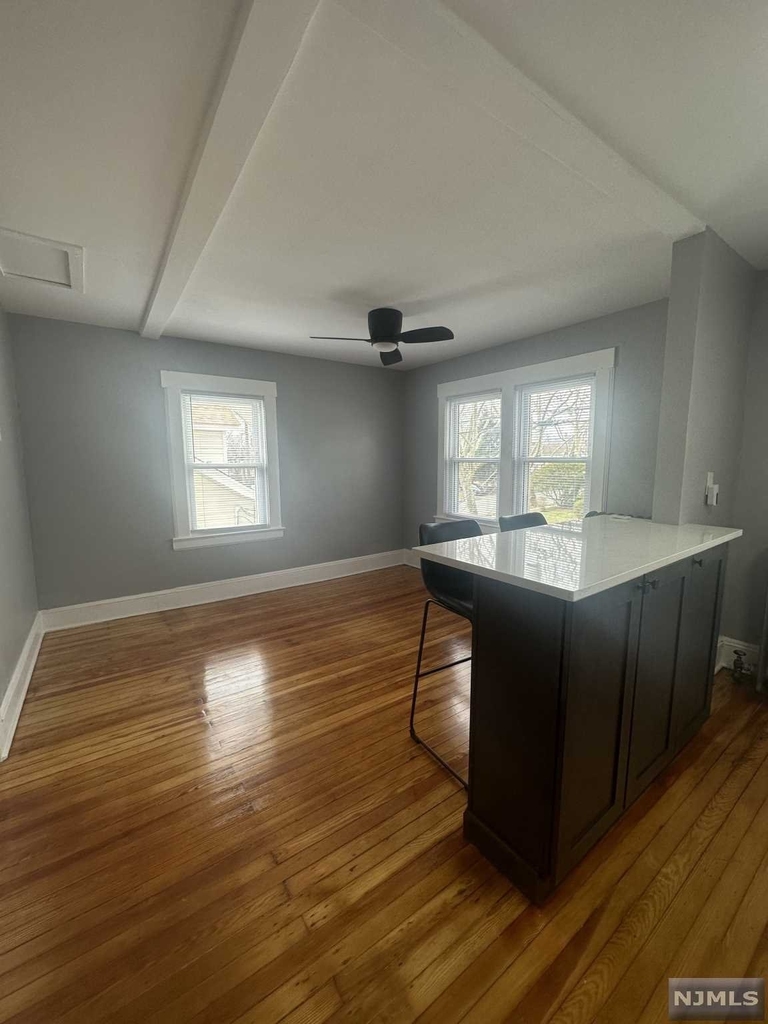 467 Elm Avenue - Photo 11