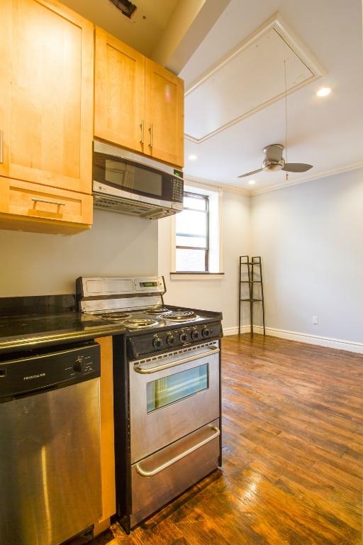 Copy of 330 East 35th Street, Unit 62 - Photo 3