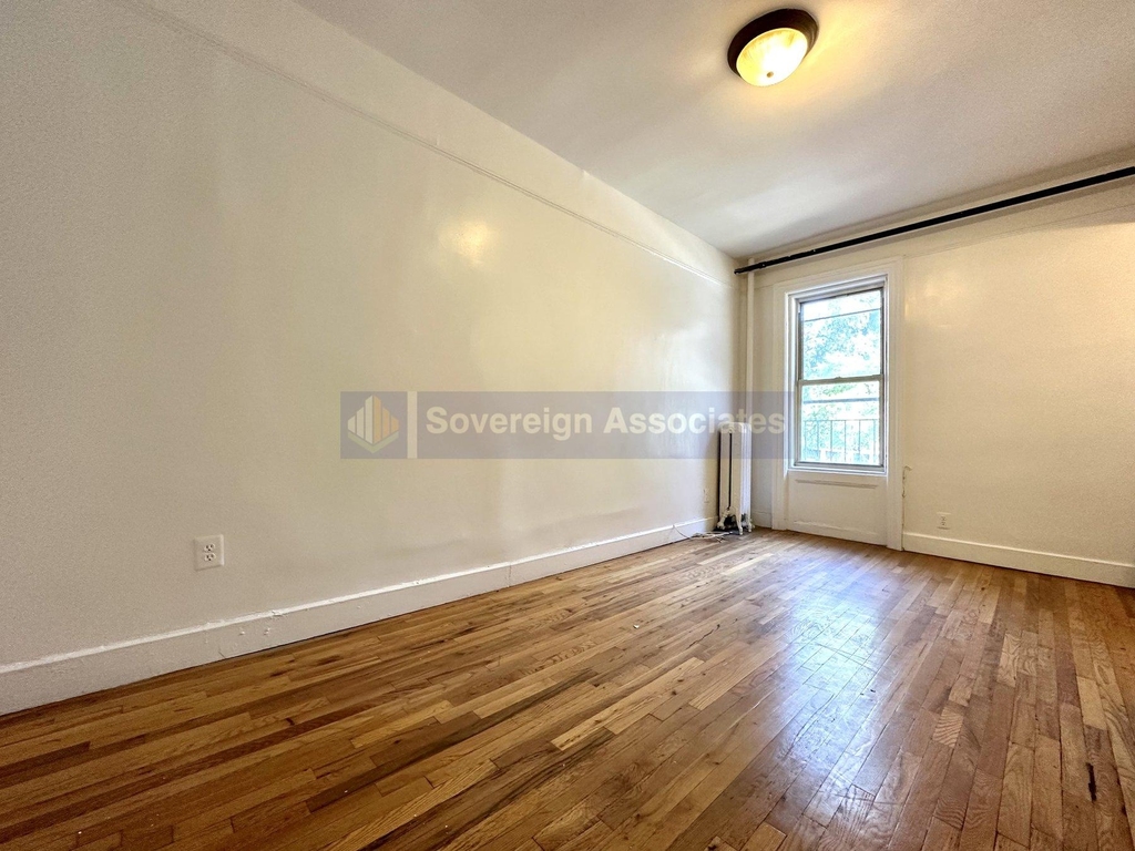 936 West End Avenue - Photo 1