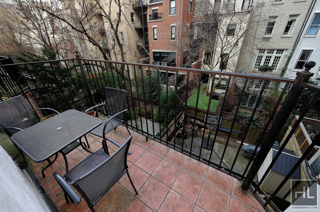 West 82 Street - Photo 13