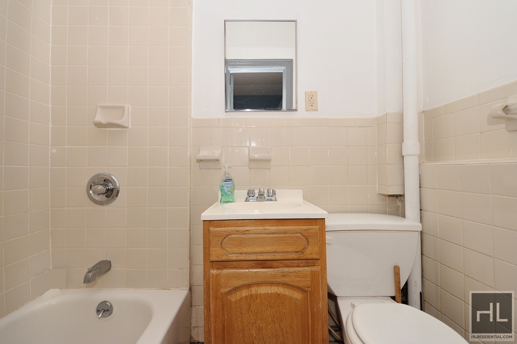 East 91 Street - Photo 12